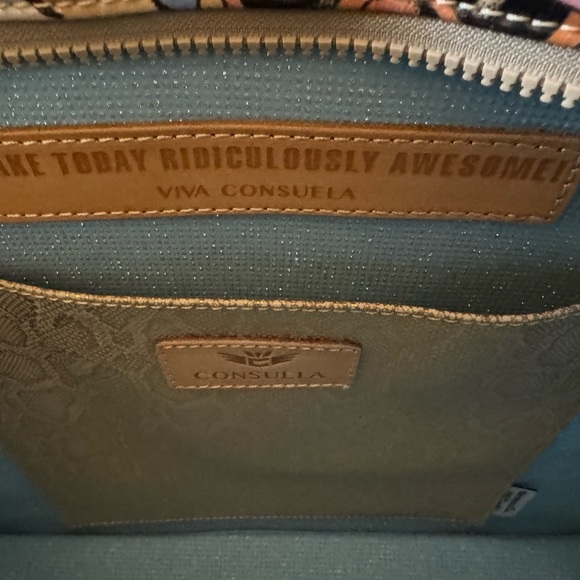 Large Consuela Bag - Picture 3 of 4